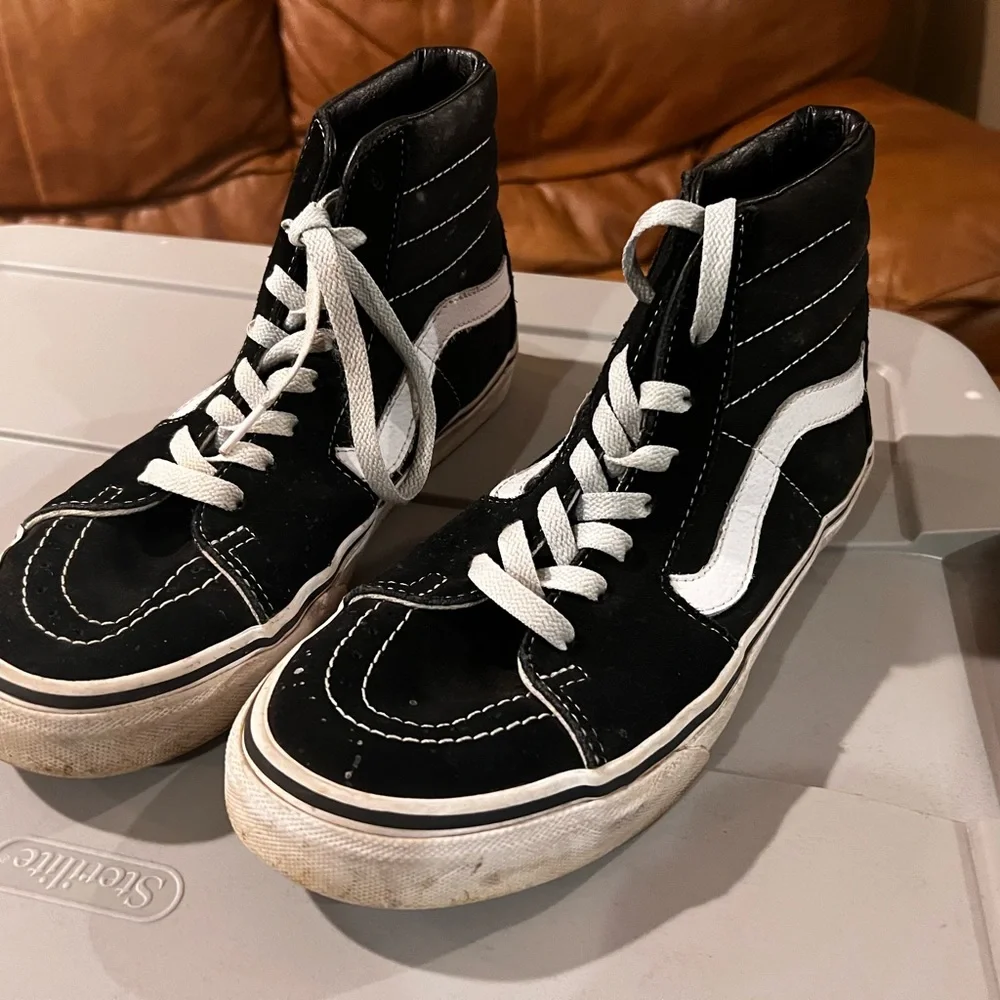 Vans Hightop - Picture 1 of 2
